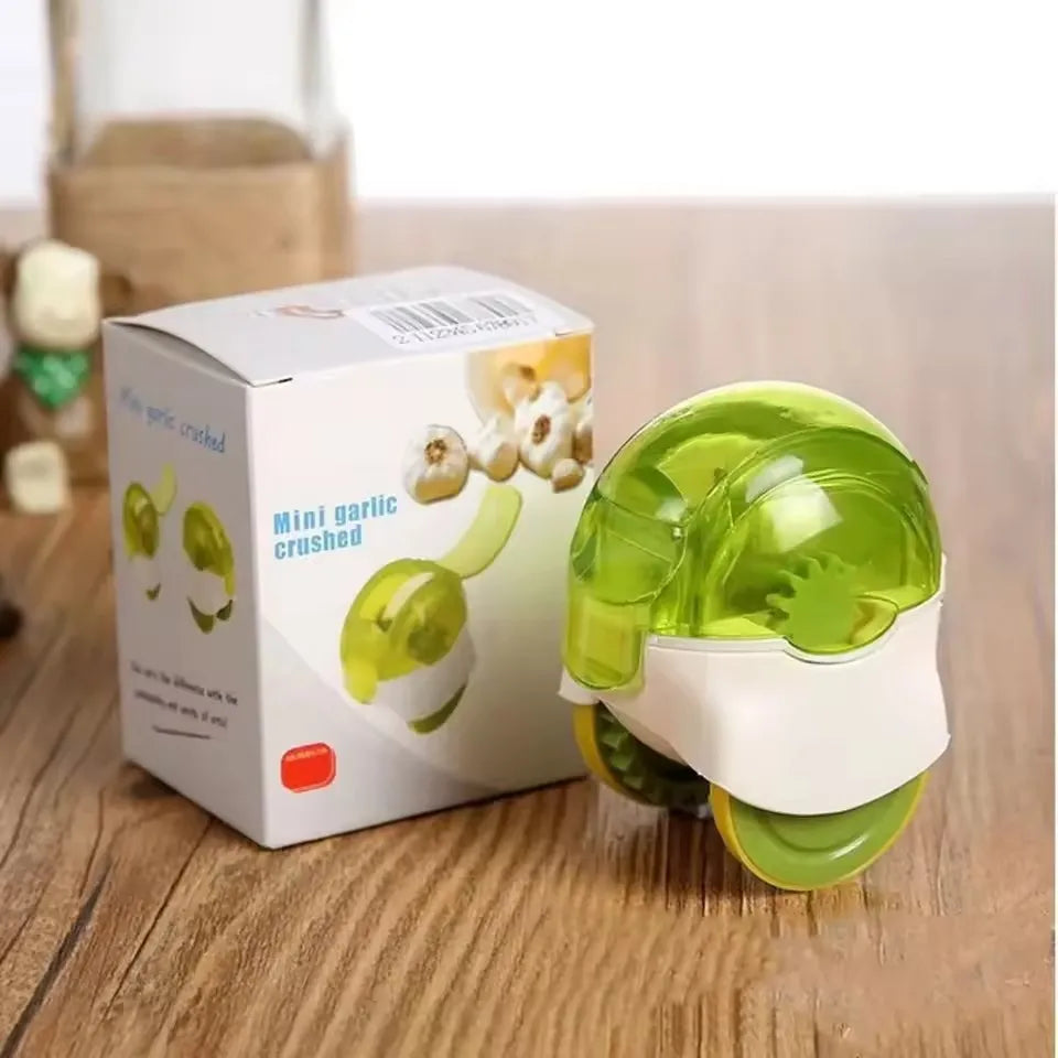 Kitchen Convenient Multi-function Small Tools Roller Garlic Chopper Manual Quick Ginger Masher Kitchen Practical Gadgets